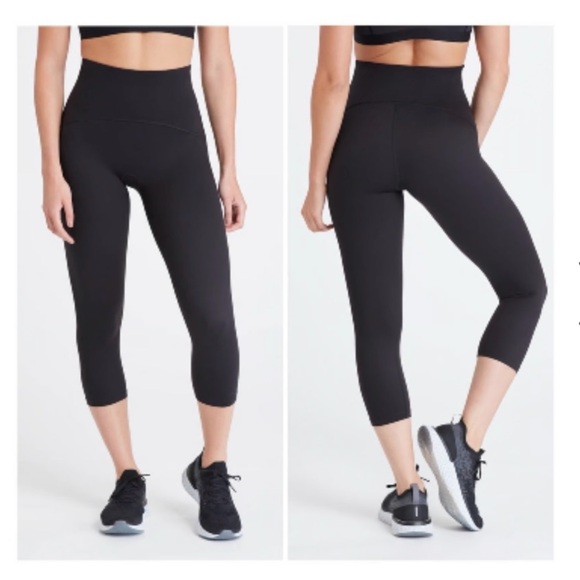 Spanx cropped leggings XS -EUC - Picture 2 of 6